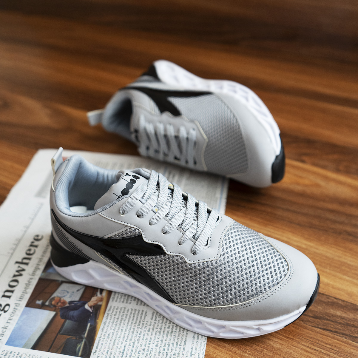 كفش ورزشي دخترانه طوسي مدل Sarin