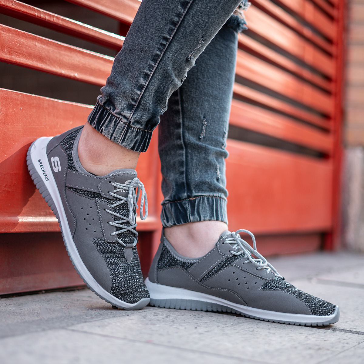 کفش ورزشی اسکچرز مردانه طوسی مدلBokan