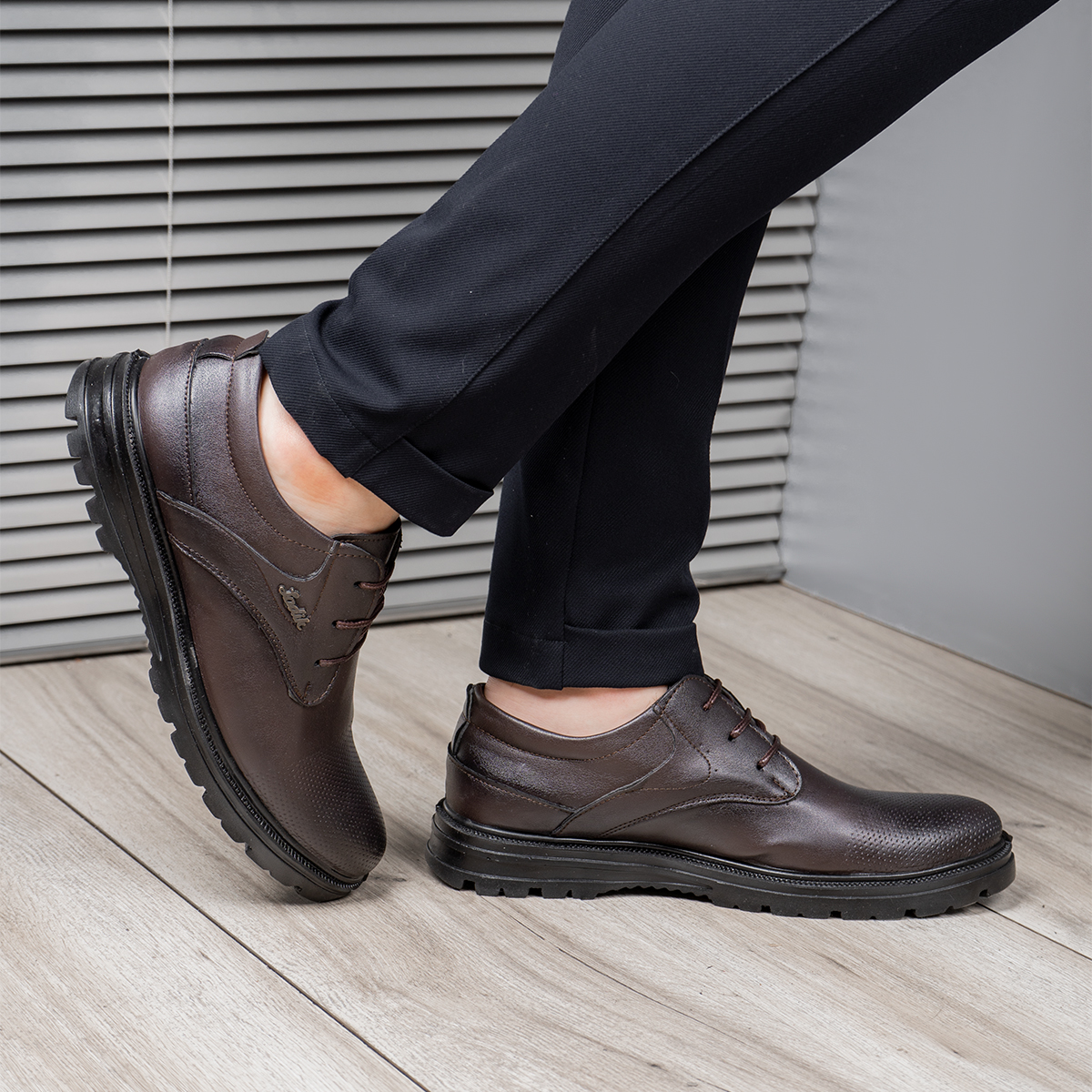 کفش رسمی مردانه قهوه ای مدل Rada