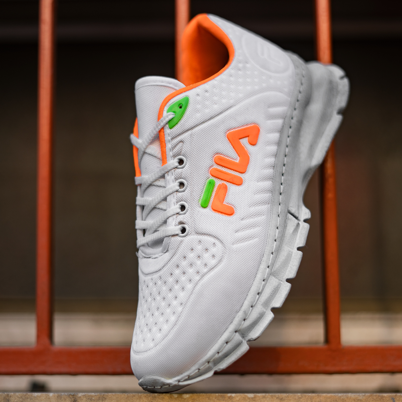 کفش ورزشی (T) فیلا سفید مردانه مدلF61