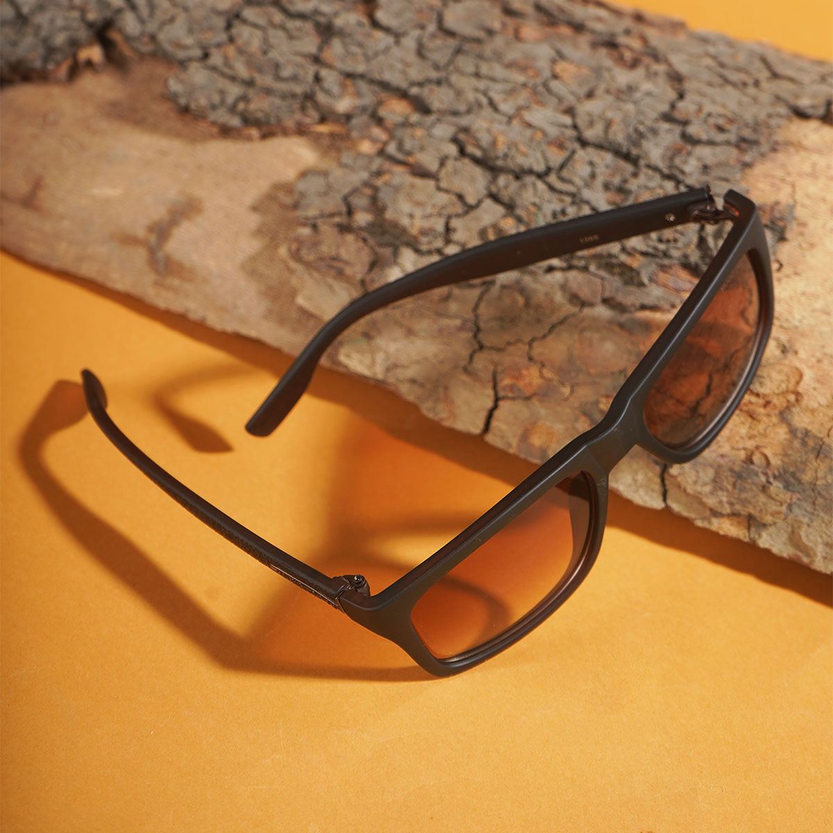 عینک مردانه قهوه‌ای مدل Hugo