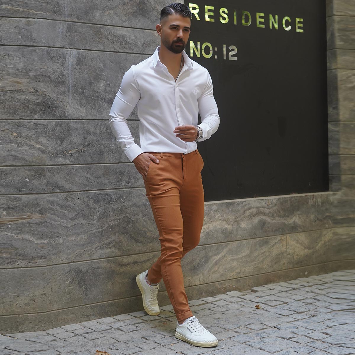 شلوار مردانه آجری مدل Mobin