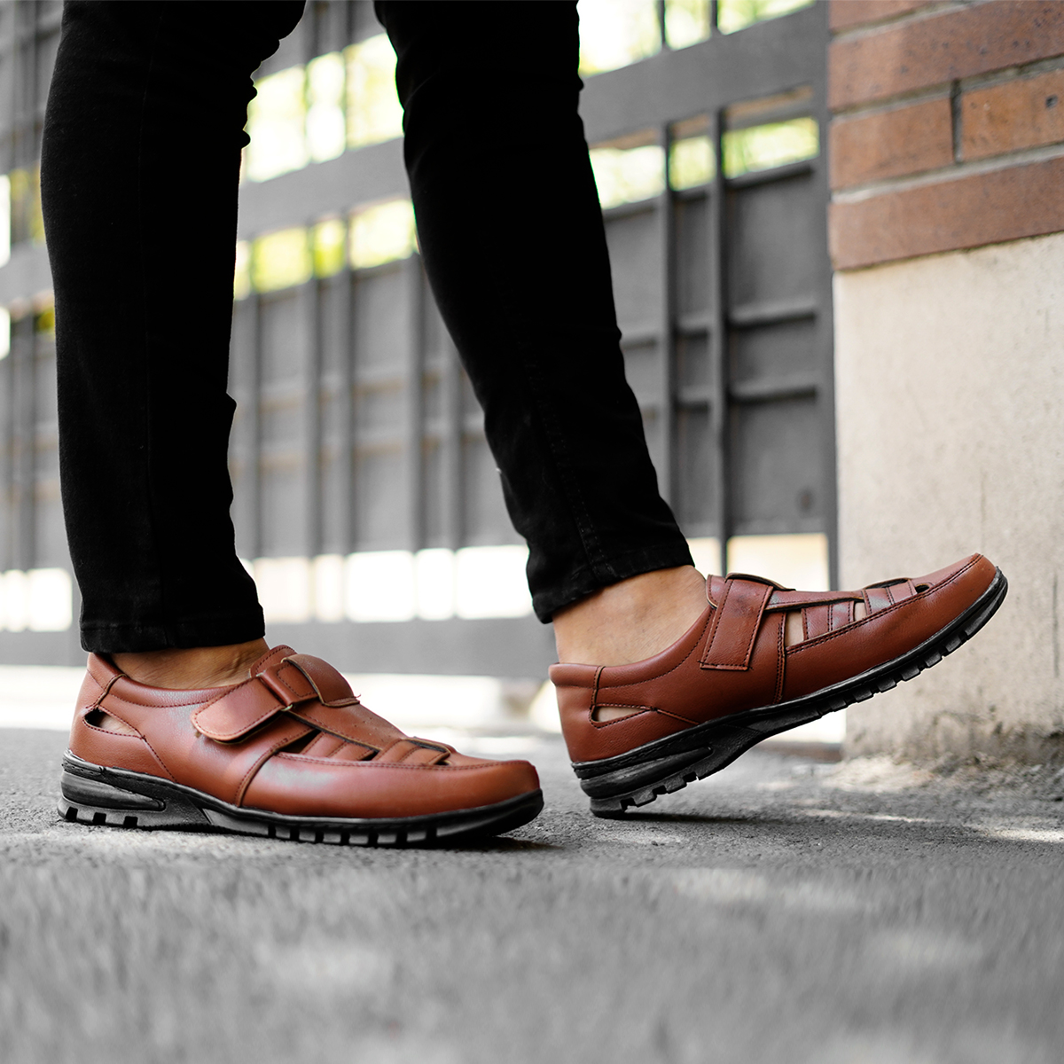 صندل تابستانه قهوه ای مردانه مدل Boros